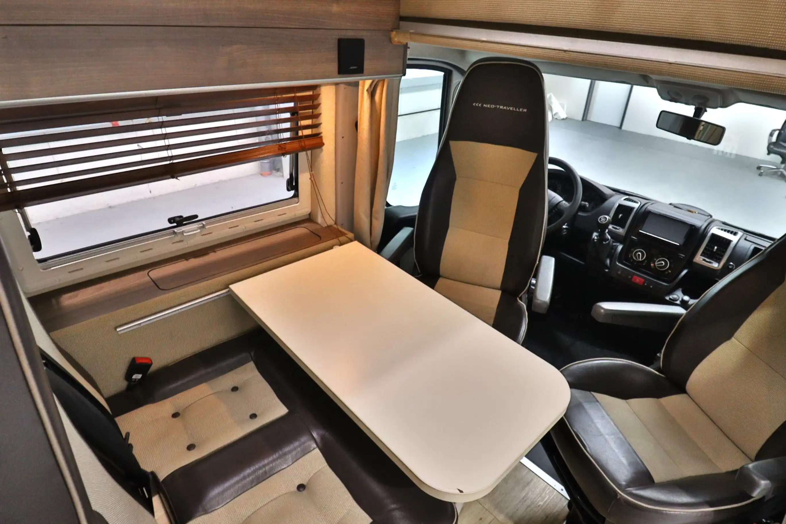 GLOBE-TRAVELER Sunliner